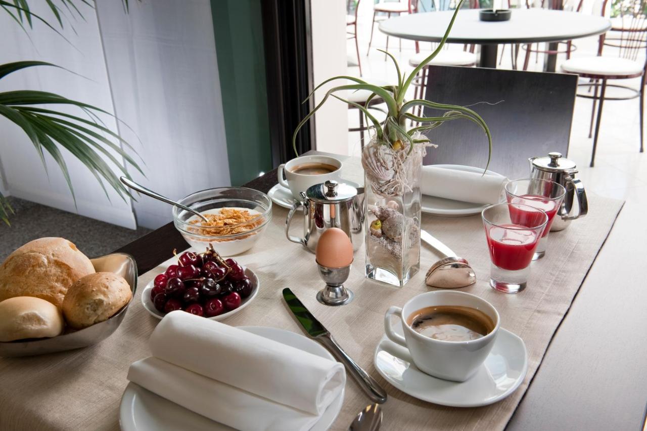 Hotel Felix Rimini Zewnętrze zdjęcie